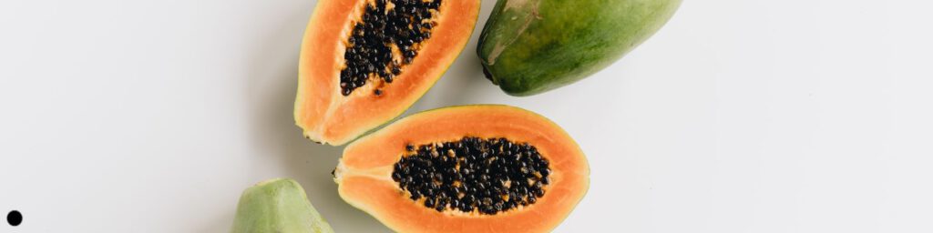 Papaya aufgeschnitten